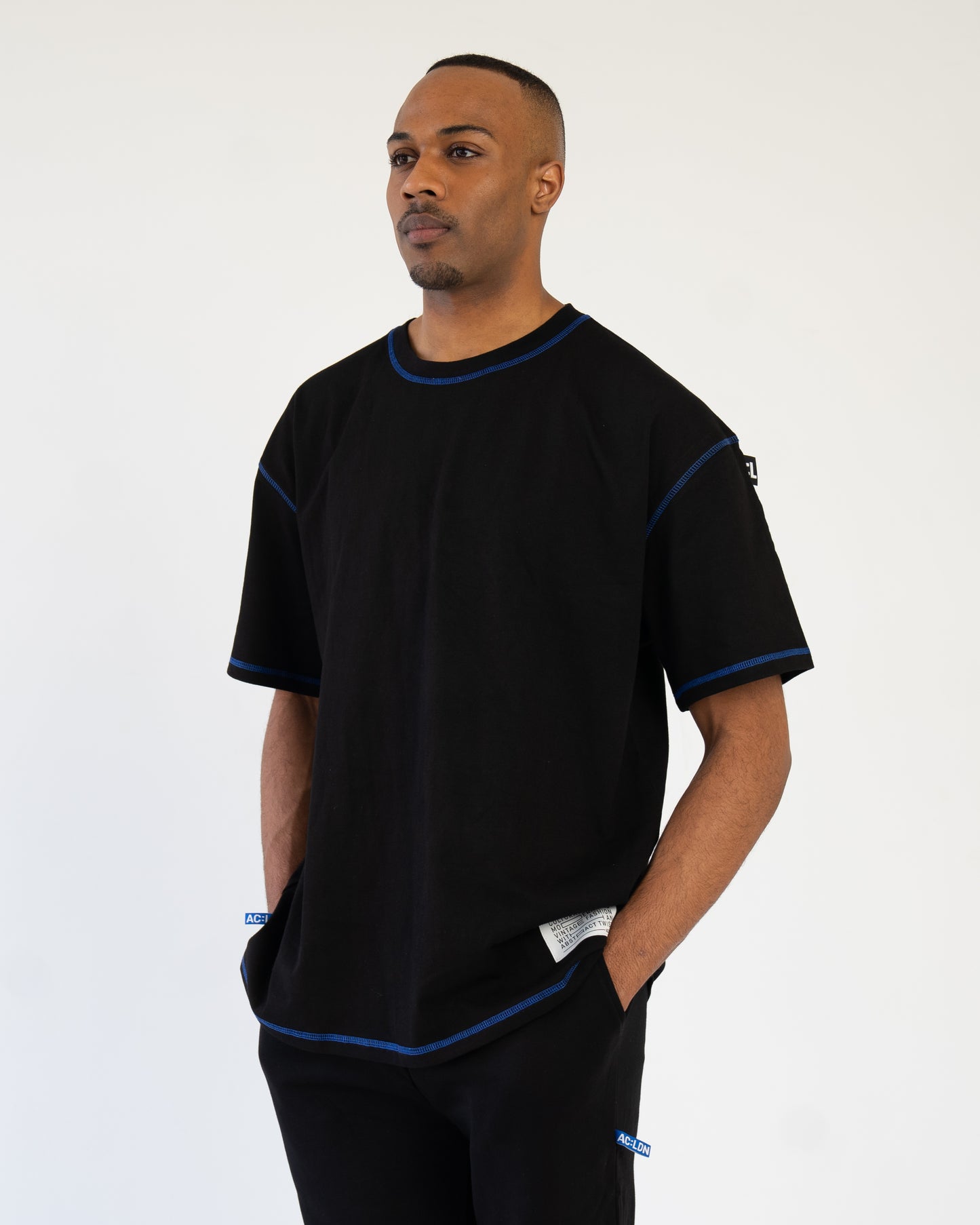 Overlocking T-shirt Oversized Black